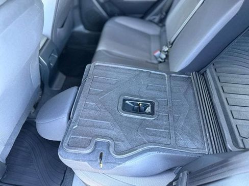Used 2024 Subaru Crosstrek 2.0i AWD/4WD image 21