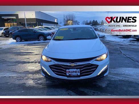 Used 2021 Chevrolet Malibu LT image 12