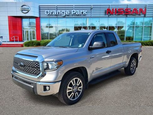 Used 2021 Toyota Tundra SR5 w/ SR5 Upgrade Package image 4