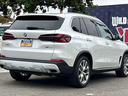 Used 2025 BMW X5 sDrive40i RWD image 3