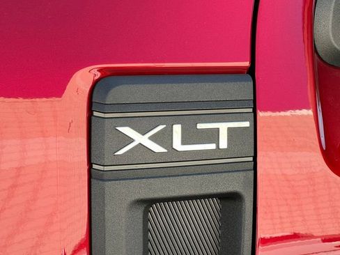 Used 2025 Ford Maverick XLT w/ XLT Luxury Package image 12