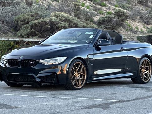 Used 2016 BMW M4 Convertible image 7