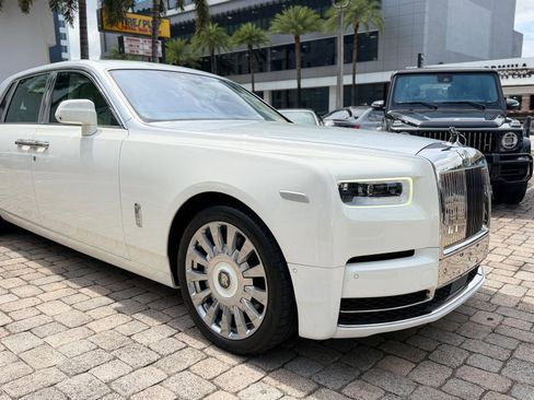 Used 2019 Rolls-Royce Phantom Sedan RWD image 6