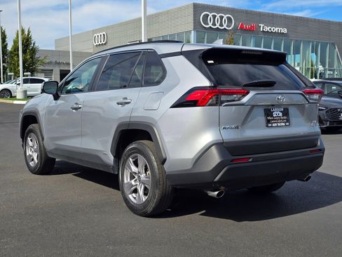 Used 2025 Toyota RAV4 XLE w/ Convenience Package AWD/4WD image 3
