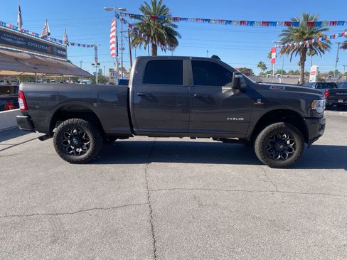 Used 2024 RAM 2500 Big Horn w/ Sport Appearance Package AWD/4WD image 4