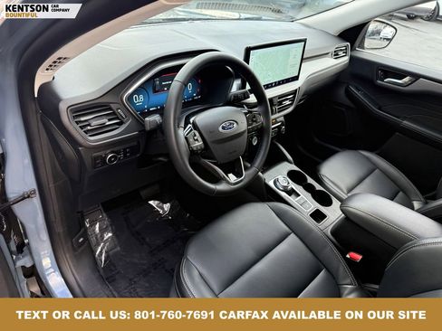 Used 2025 Ford Escape Platinum image 29