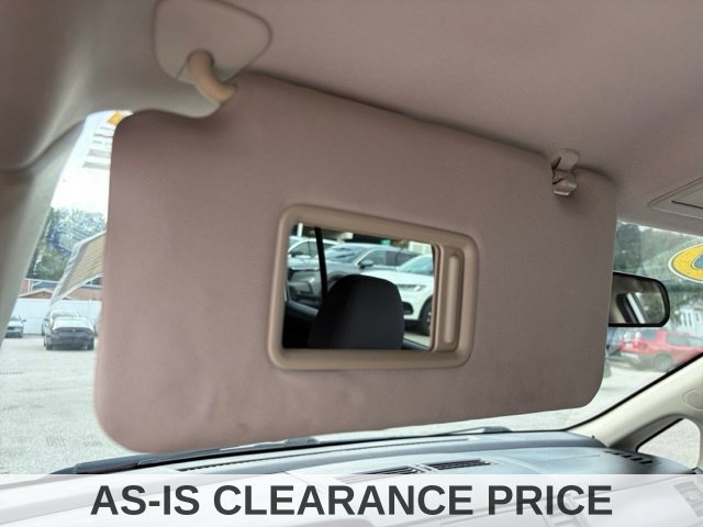 Used 2007 Nissan Versa Hatchback w/ ABS Pkg FWD image 33