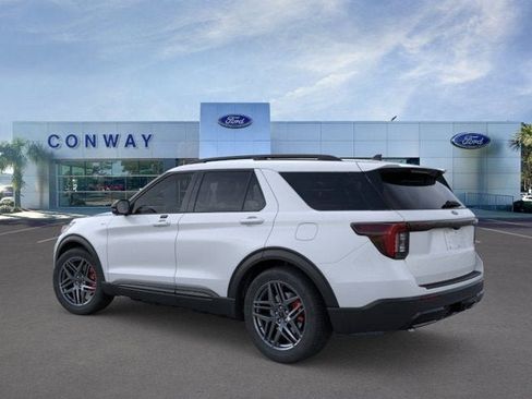 New 2026 Ford Explorer ST-Line RWD image 4