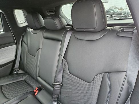 New 2026 Jeep Compass Latitude image 16