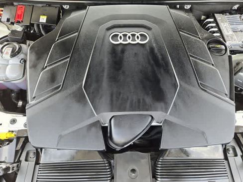 Used 2025 Audi Q7 3.0T Premium Plus AWD/4WD image 8