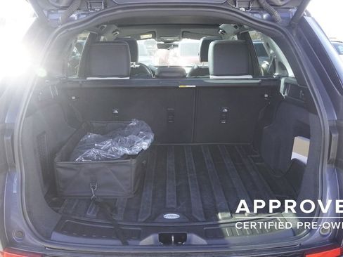 Used 2025 Land Rover Discovery Sport Dynamic SE image 31