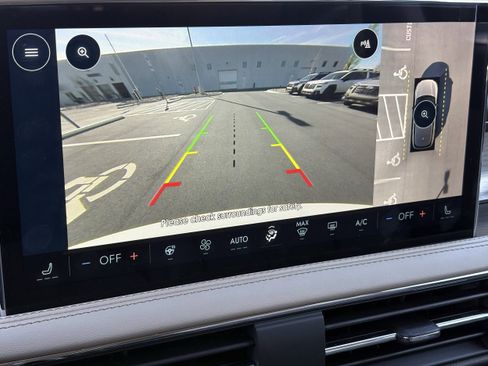 Used 2023 Lincoln Corsair AWD w/ Equipment Group 102A image 27