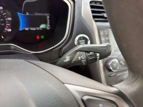 Used 2018 Ford Fusion S image 35