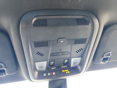 Used 2024 Cadillac XT6 Sport image 28