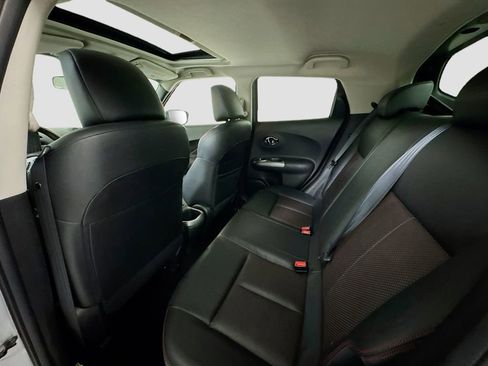 Used 2017 Nissan Juke SL image 21