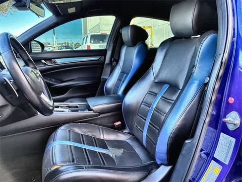 Used 2018 Honda Accord Sport image 17