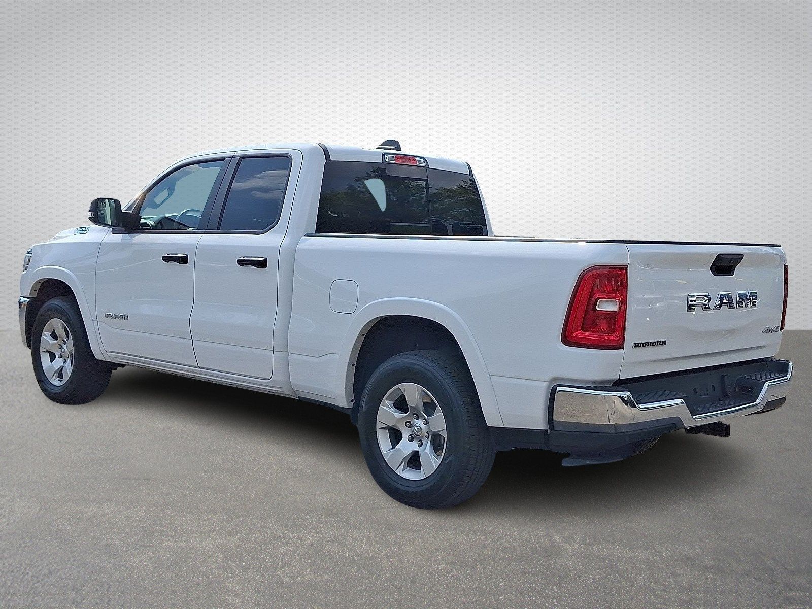 Used 2025 RAM 1500 Big Horn AWD/4WD image 4