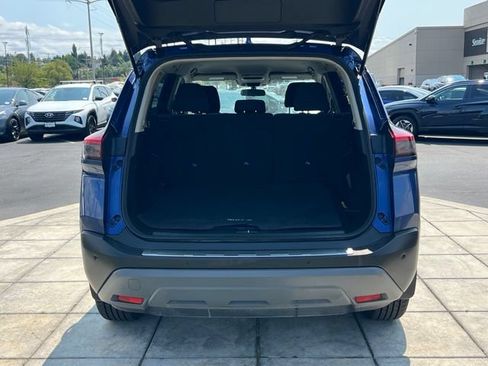 Used 2023 Nissan Rogue SV FWD image 12