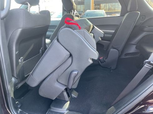 Used 2024 Dodge Durango SXT image 32