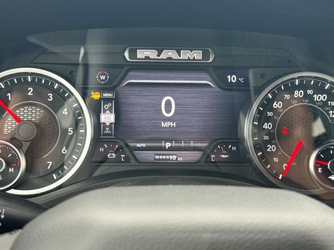 New 2026 RAM 1500 4x4 Crew Cab image 23