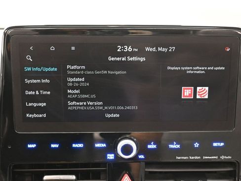 Used 2022 Hyundai Ioniq Limited FWD image 26
