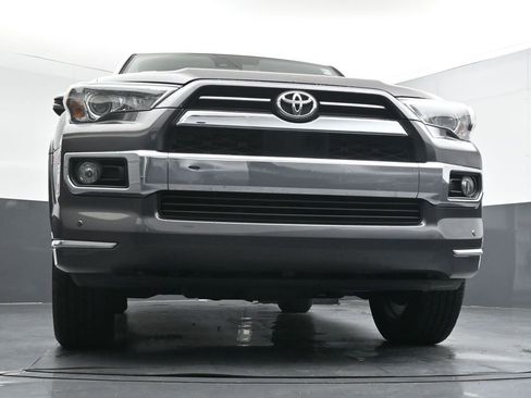 Used 2020 Toyota 4Runner Limited AWD/4WD image 19