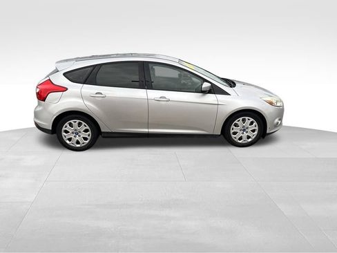 Used 2012 Ford Focus SE FWD image 7