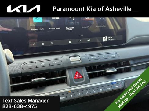 New 2025 Kia K4 LXS image 10