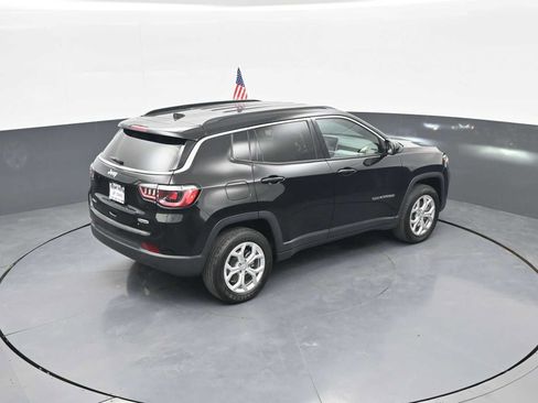 Used 2024 Jeep Compass Latitude AWD/4WD image 31