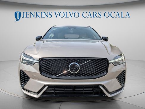 New 2026 Volvo XC60 T8 Plus w/ Protection Package Premier image 10