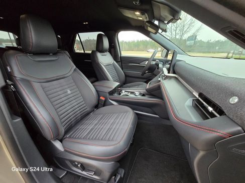 New 2026 Ford Explorer ST-Line image 13