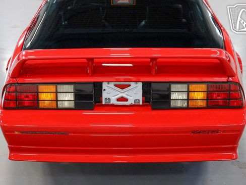 Used 1991 Chevrolet Camaro Z28 image 36