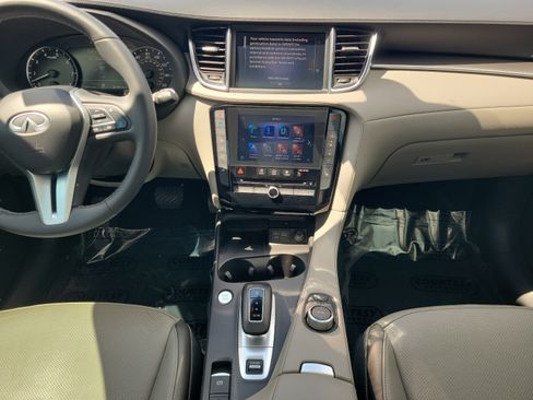 Certified 2023 INFINITI QX50 Luxe FWD image 7