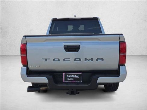 Certified 2025 Toyota Tacoma SR5 AWD/4WD image 6