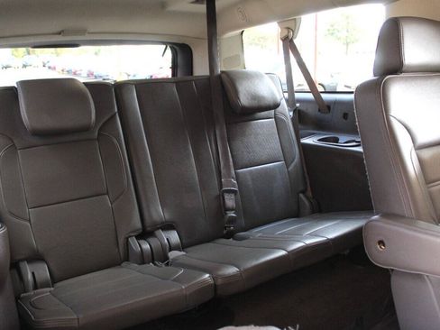 Used 2016 GMC Yukon XL Denali w/ Open Road Package AWD/4WD image 13