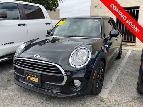 Used 2018 MINI Cooper 4-Door Hardtop FWD image 2