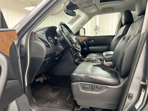 Used 2023 Nissan Armada SL w/ Captain's Chairs Package image 19