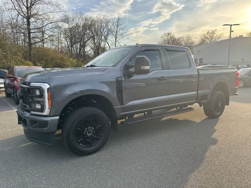 Used 2023 Ford F250 XL w/ STX Appearance Package image 3