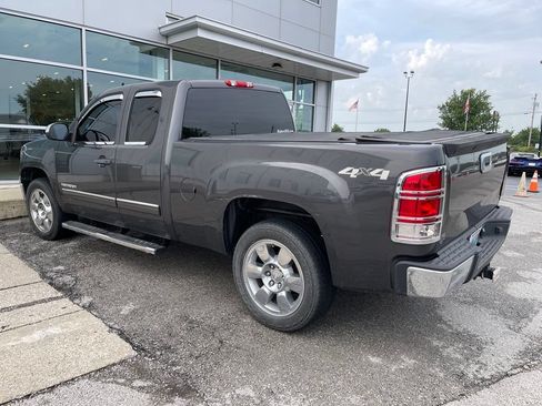 Used 2011 GMC Sierra 1500 SLE w/ Power Tech Package AWD/4WD image 4