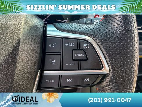 Used 2022 Toyota Sienna XSE w/ XSE Plus Package AWD/4WD image 36