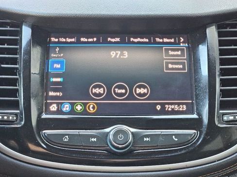 Used 2020 Chevrolet Trax LT w/ LT Convenience Package image 22