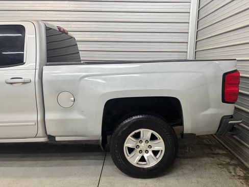 Used 2019 Chevrolet Silverado 1500 LT RWD image 5