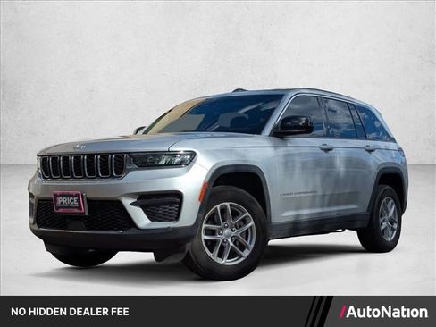 Used 2025 Jeep Grand Cherokee Laredo X w/ Luxury Tech Group I AWD/4WD image 1