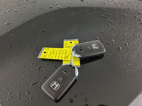 Used 2024 Honda Odyssey Elite image 33