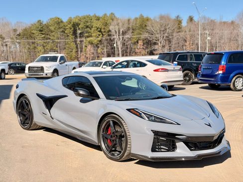 Used 2024 Chevrolet Corvette E-Ray image 9