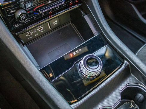 Used 2023 Jeep Grand Cherokee L Altitude image 27