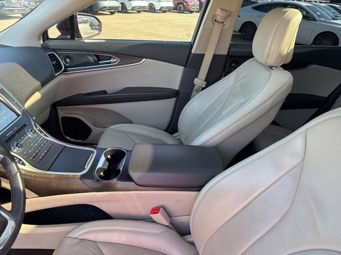 Used 2020 Lincoln Nautilus Reserve image 29