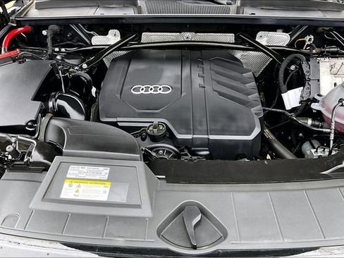 Used 2023 Audi Q5 2.0T Premium Plus w/ Premium Plus Package AWD/4WD image 9