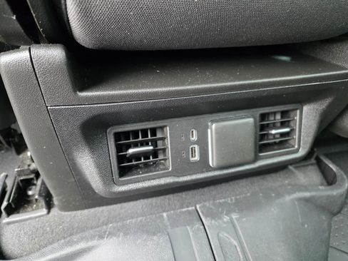 Used 2023 Chevrolet Silverado 1500 LT image 26