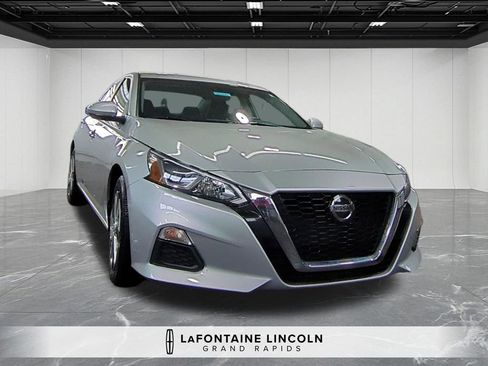 Used 2020 Nissan Altima 2.5 S image 7